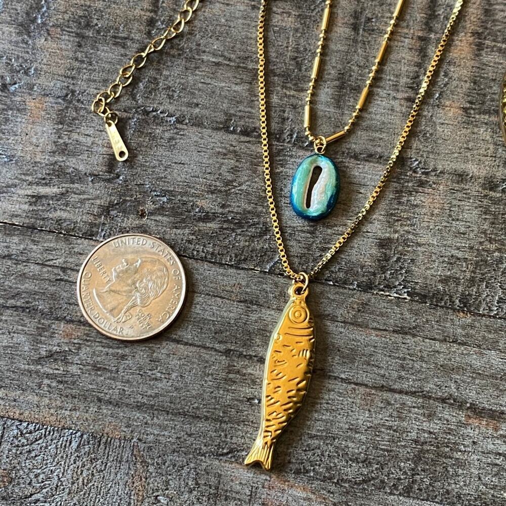 NEW Golden Fish & Shell Layering Necklace Set - Picture 9 of 11